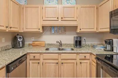 7204 Majestic Boulevard, Navarre, FL 32566 - Photo 13