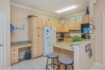 7204 Majestic Boulevard, Navarre, FL 32566 - Photo 11