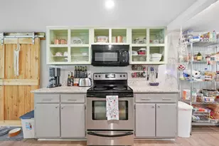 234 Deer St, Niceville, FL 32578 - Photo 11