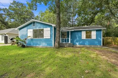 1215 S Cedar Avenue, Niceville, FL 32578 - Photo 1