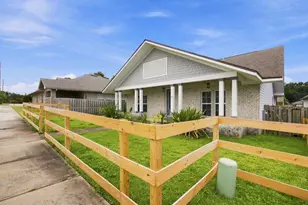 50 9th Ave, Shalimar, FL 32579 - Photo 3
