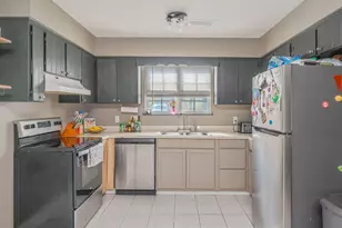 627 Lloyd St, Fort Walton Beach, FL 32547 - Photo 9