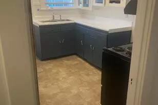 514 S 1st St, Pensacola, FL 32507 - Photo 11