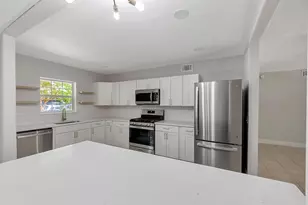 8 SE Waynel Circle, Fort Walton Beach, FL 32548 - Photo 9