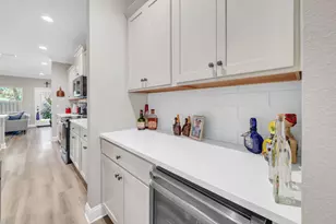61 5th St, Shalimar, FL 32579 - Photo 11
