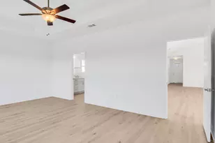 150 Riverwalk Cir, Freeport, FL 32439 - Photo 9