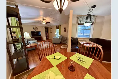 827 Squirrel Road, Defuniak Springs, FL 32433 - Photo 5