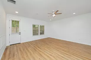 443 E Cobb Ave, Crestview, FL 32539 - Photo 17