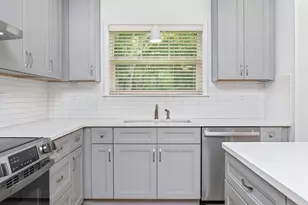 443 E Cobb Ave, Crestview, FL 32539 - Photo 11