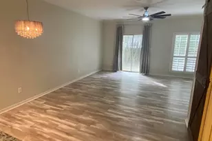 2723 Bay Club Dr, Navarre, FL 32566 - Photo 11