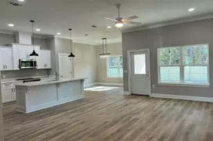 8389 Sevilla St, Navarre, FL 32566 - Photo 5