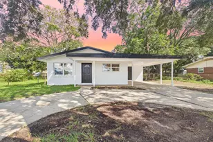 343 NW Hollywood Blvd, Fort Walton Beach, FL 32548 - Photo 1
