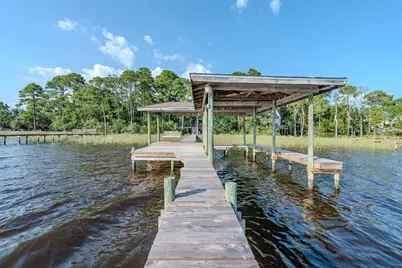 7109 Wells Avenue, Navarre, FL 32566 - Photo 15