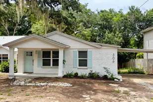 306 Florida St, Niceville, FL 32578 - Photo 1