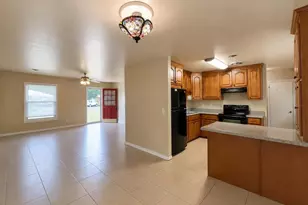 203 NW Loizos Dr, Fort Walton Beach, FL 32548 - Photo 5