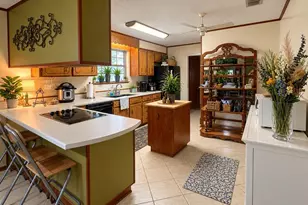 303 Pontevedra Ln, Niceville, FL 32578 - Photo 5