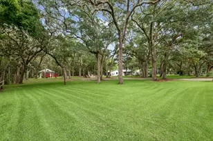 362 Red Barn Rd, Freeport, FL 32439 - Photo 11