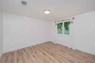 1345 18th St, Baker, FL 32531 - Photo 25