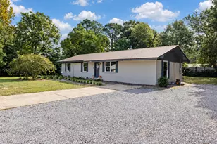 948 Lakeview Dr, Defuniak Springs, FL 32433 - Photo 3