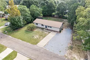 948 Lakeview Dr, Defuniak Springs, FL 32433 - Photo 29