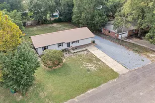 948 Lakeview Dr, Defuniak Springs, FL 32433 - Photo 35