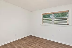 948 Lakeview Dr, Defuniak Springs, FL 32433 - Photo 17