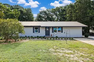 948 Lakeview Dr, Defuniak Springs, FL 32433 - Photo 1