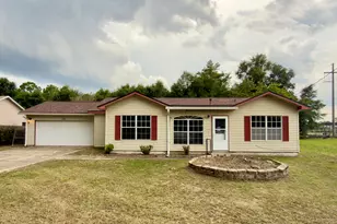 216 Brookmeade Dr, Crestview, FL 32539 - Photo 1