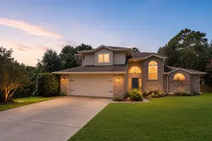 246 Hillside Dr, Niceville, FL 32578 - Photo 1