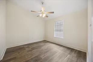 1938 Iris Ln, Navarre, FL 32566 - Photo 23
