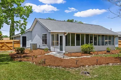 1938 Iris Lane, Navarre, FL 32566 - Photo 33