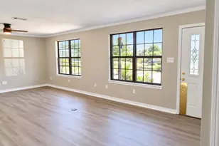 424 NE Woodrow St, Fort Walton Beach, FL 32547 - Photo 9