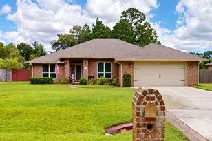 2636 Citrus Dr, Navarre, FL 32566 - Photo 1