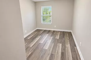 290 Swaying Pine Ct, Crestview, FL 32539 - Photo 7