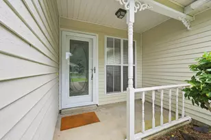 148 Meadowbrook Ct, Niceville, FL 32578 - Photo 3