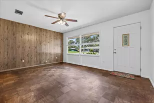 222 NW Moriarty St, Fort Walton Beach, FL 32548 - Photo 7