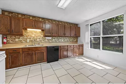 222 NW Moriarty Street, Fort Walton Beach, FL 32548 - Photo 15