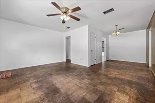 222 NW Moriarty St, Fort Walton Beach, FL 32548 - Photo 9