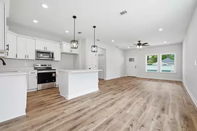 2826 Blackbird Court, Crestview, FL 32539 - Photo 13