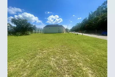 7271 Majestic Boulevard, Navarre, FL 32566 - Photo 3