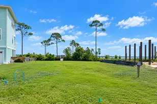 572 Parish Blvd, Mary Esther, FL 32569 - Photo 1