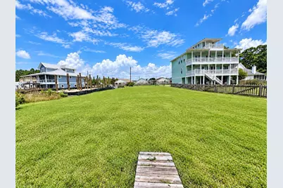 572 Parish Boulevard, Mary Esther, FL 32569 - Photo 3