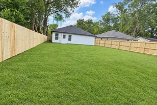 880 E Walnut Ave, Crestview, FL 32539 - Photo 27