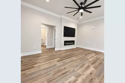 880 E Walnut Avenue, Crestview, FL 32539 - Photo 11
