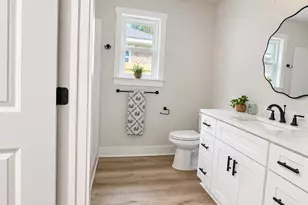 880 E Walnut Ave, Crestview, FL 32539 - Photo 25