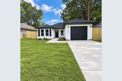880 E Walnut Avenue, Crestview, FL 32539 - Photo 3