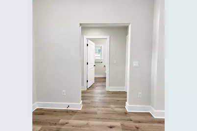 880 E Walnut Avenue, Crestview, FL 32539 - Photo 17