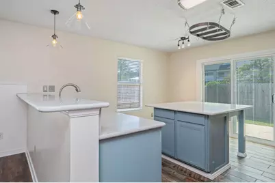 7648 Chablis Circle, Navarre, FL 32566 - Photo 13