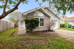1866 Heartland Dr, Fort Walton Beach, FL 32547 - Photo 3