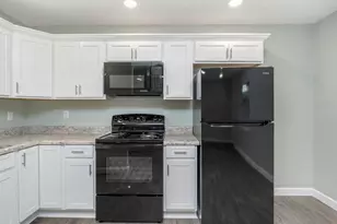 718 NE Eglin Pkwy, Fort Walton Beach, FL 32547 - Photo 13